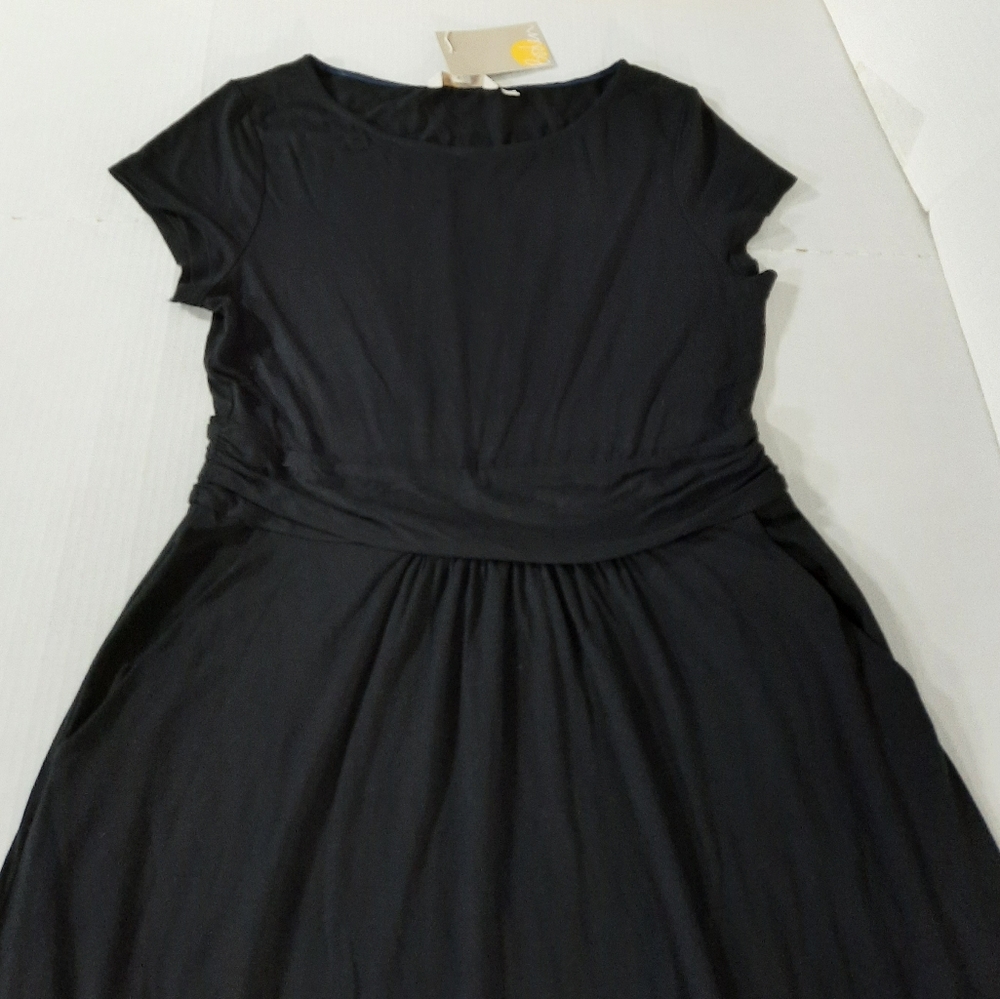 Boden Amelie Jersey Dress - Picture 3 of 6